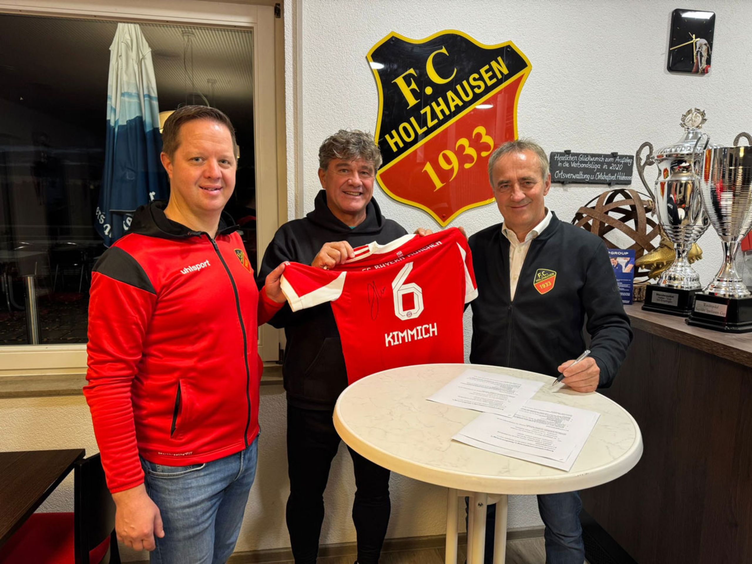 KIMMICH ACADEMY und FC Holzhausen 1933:  Gemeinsam für die Juniorenausbildung