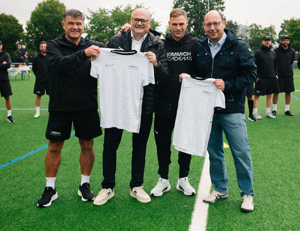 KIMMICH ACADEMY feiert Premiere